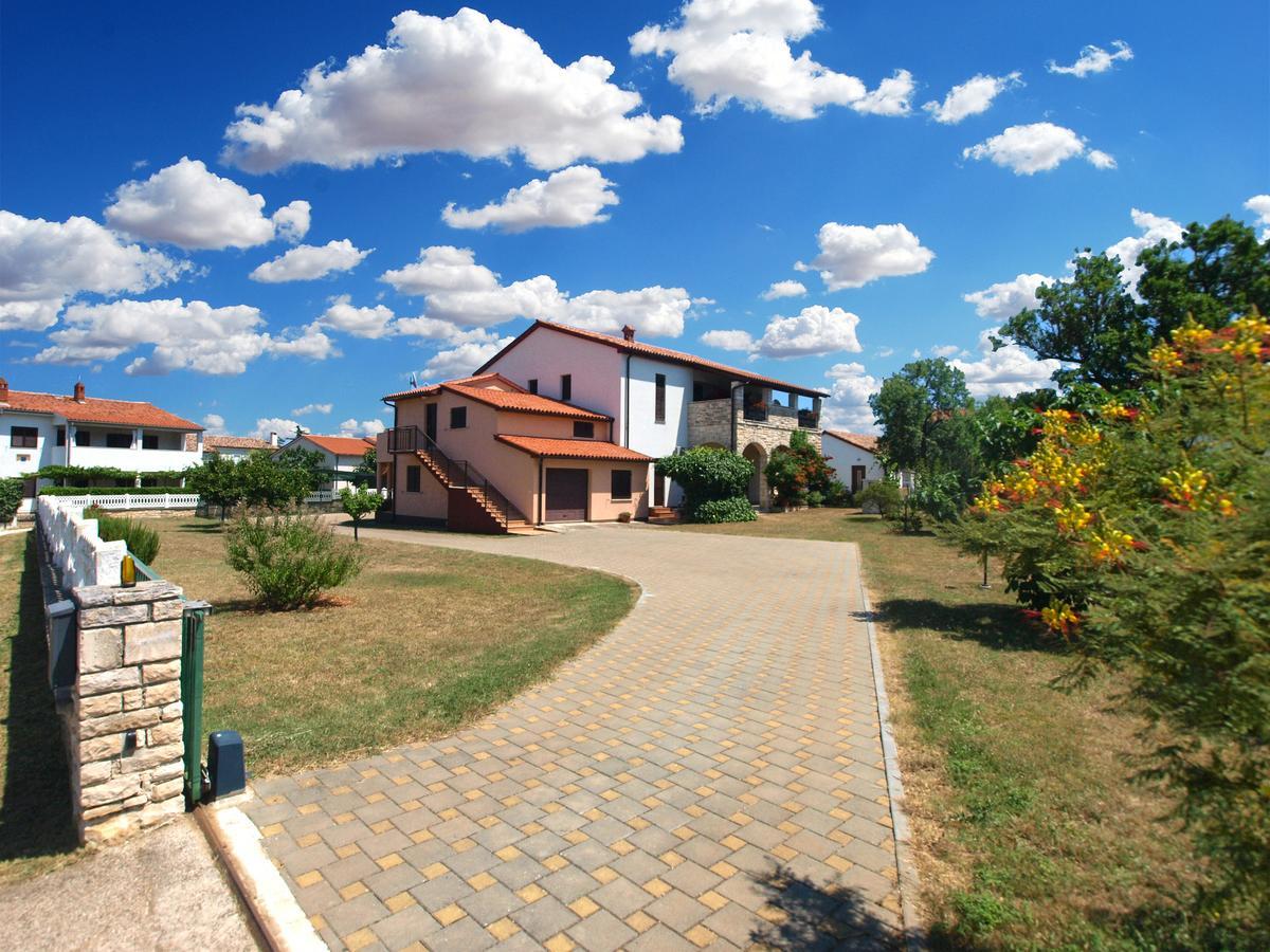 Apartment Adelmo 1189